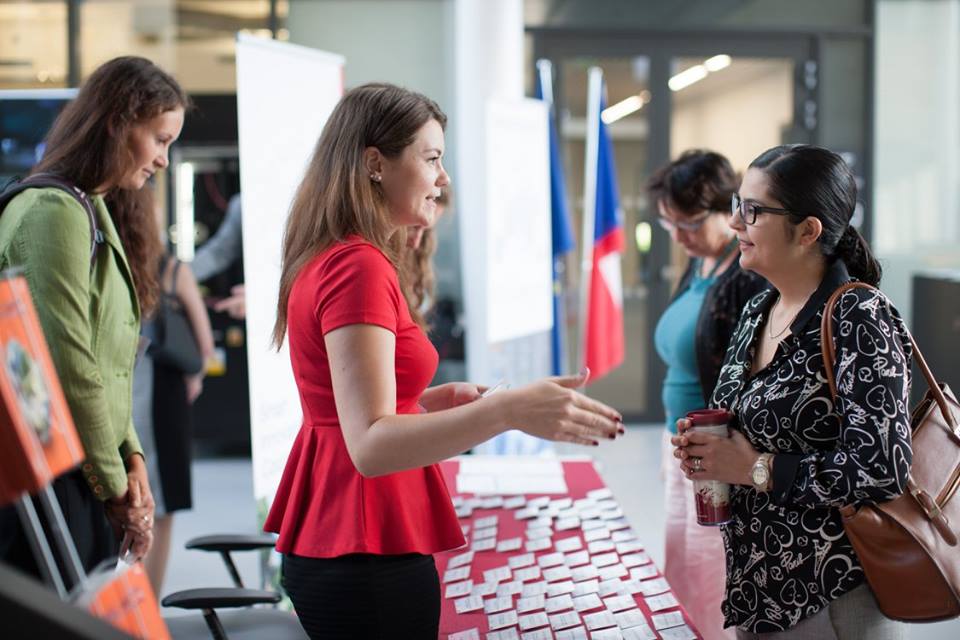 Český a moravský sklářský klastr Mezinárodní konference v ELI Beamlines