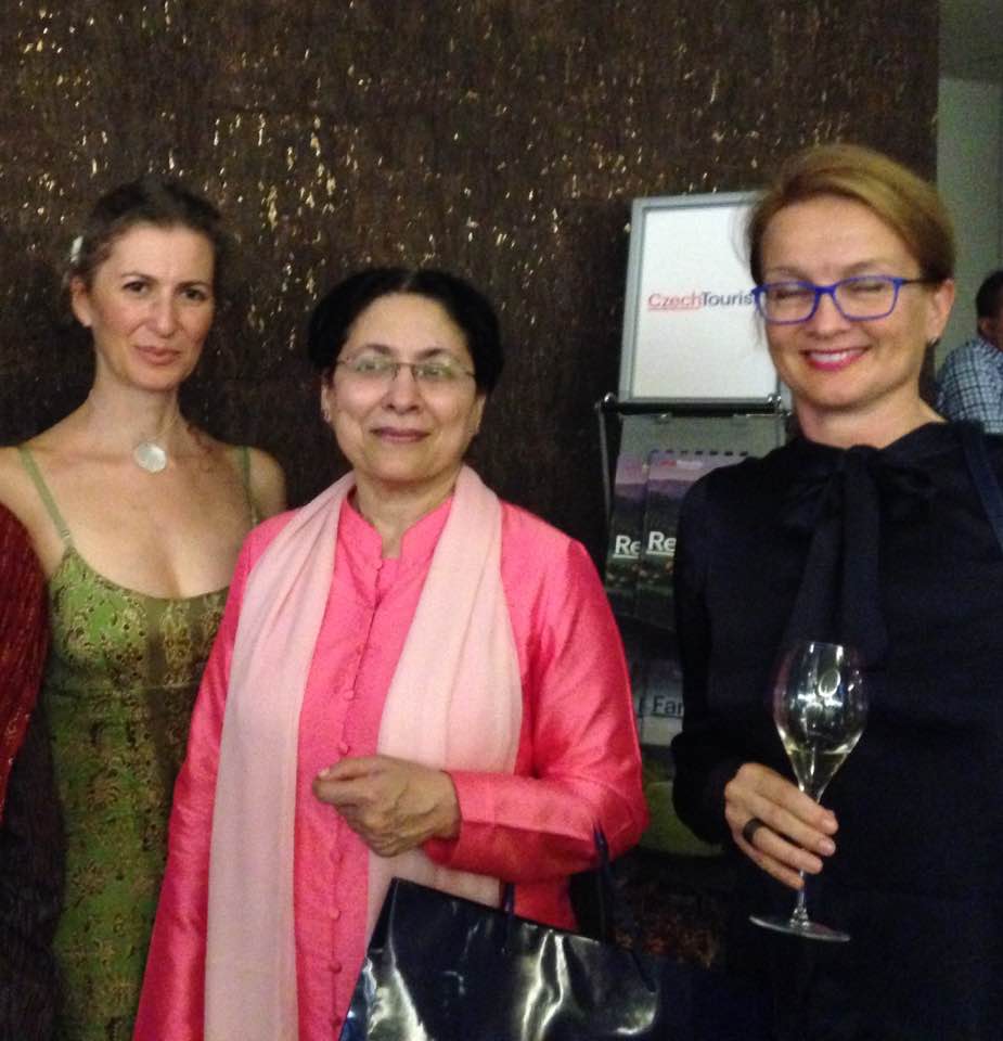 Česko-indický společenský večer / České úmění skla Česko-indický společenský večer / České úmění skla